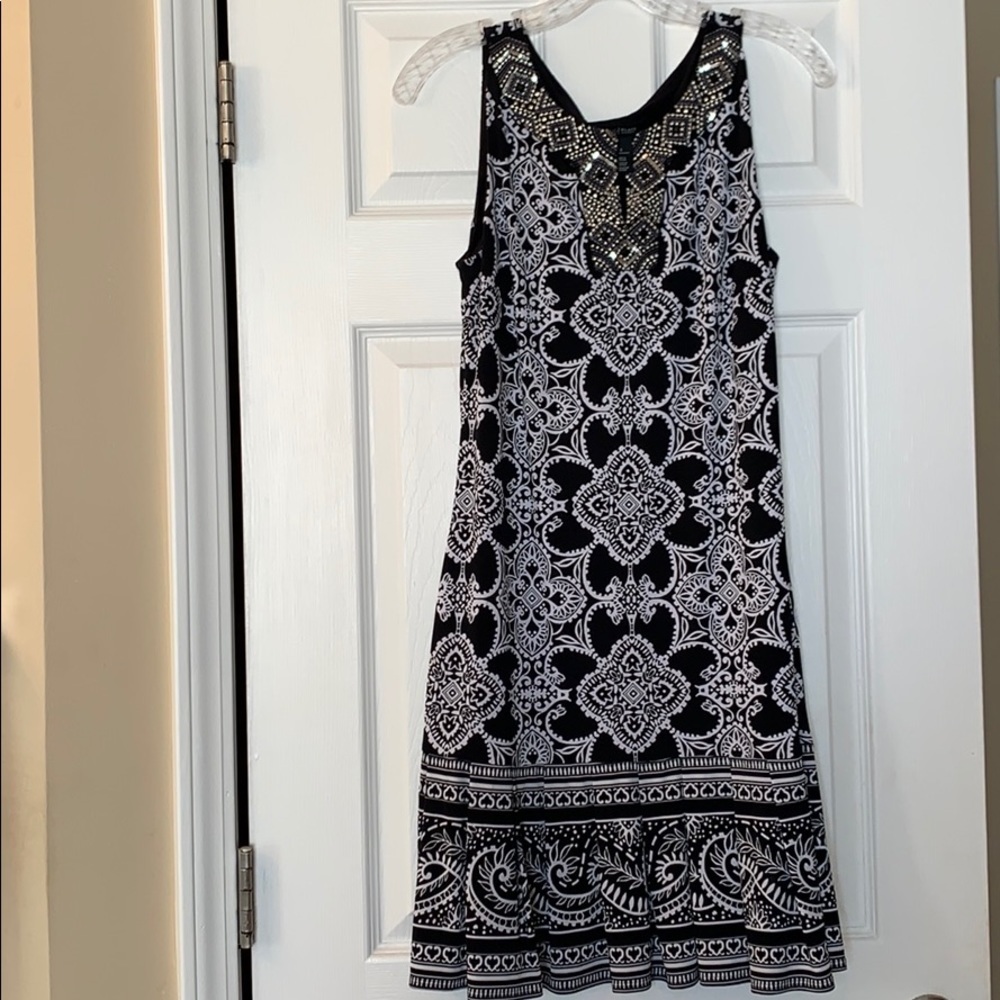 Excellent Condition WHBM size small dress.